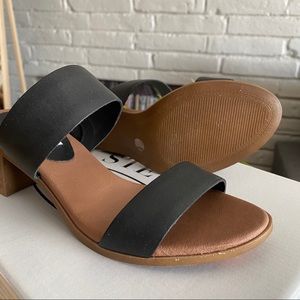 Steve Madden Double Strap Heeled Sandals